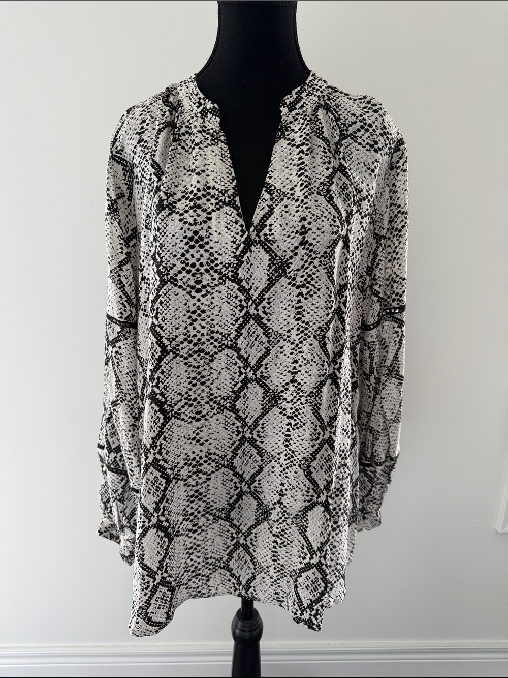 Anthropologie Black & White Snake-Print Tunic